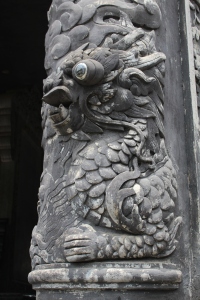 dragon- vietnam tomb